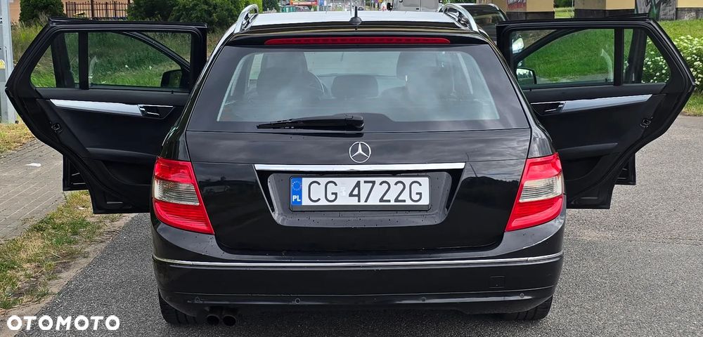 Mercedes-Benz Klasa C 180 CGI BlueEFFICIENCY Avantgarde - 20