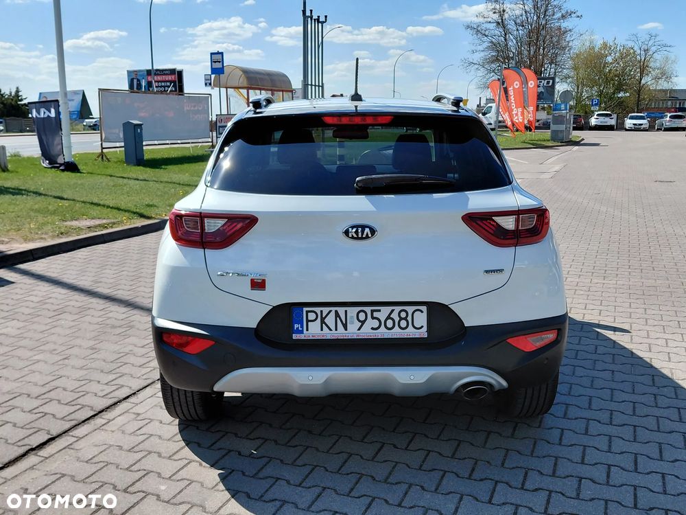 Kia Stonic 1.6 CRDi SCR L - 4