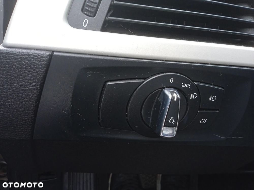 BMW Seria 3 320d DPF Edition Exclusive - 19
