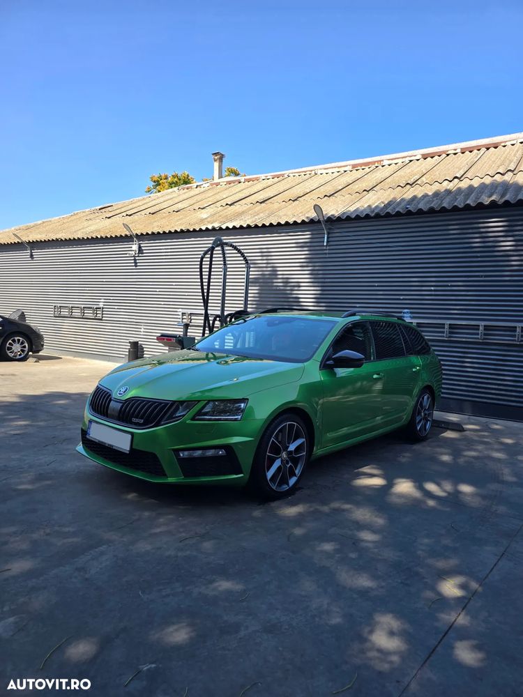 Skoda Octavia Combi Diesel 2.0 TDI DSG RS - 23