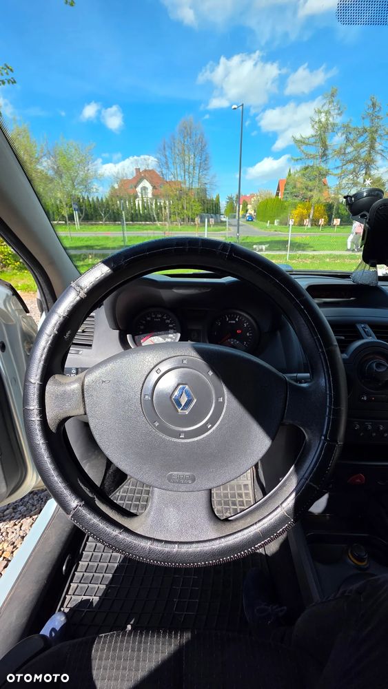Renault Megane 1.6 Grandtour Confort Authentique - 18