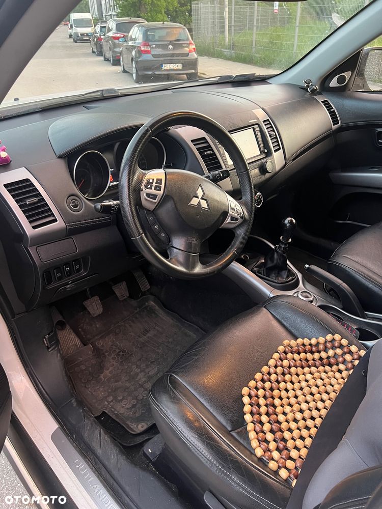 Mitsubishi Outlander 2.0 DI-D 4WD Intense - 8
