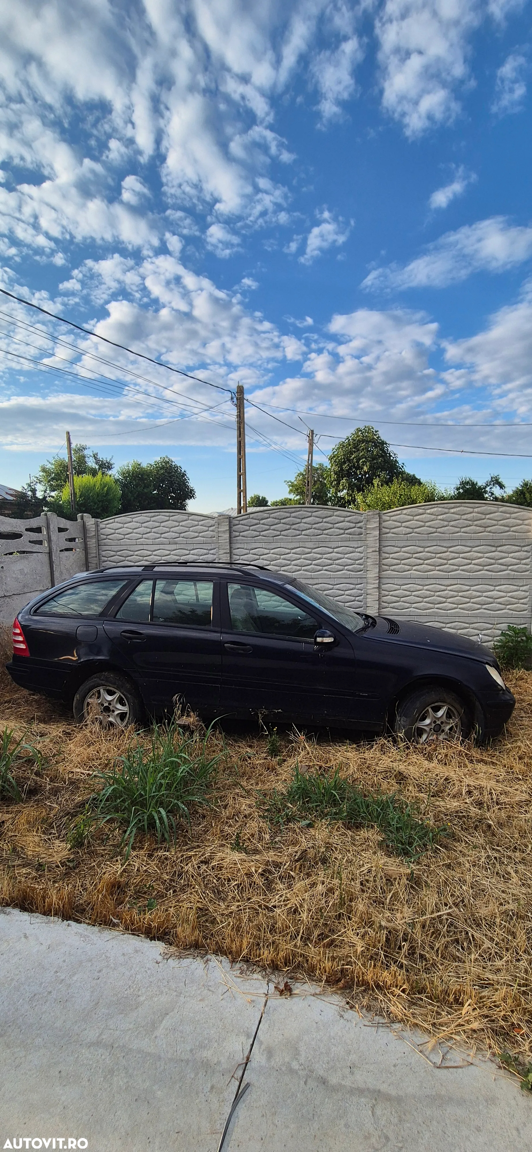 Dezmembrez Mercedes-Benz C180 Kompressor 2002 - 2
