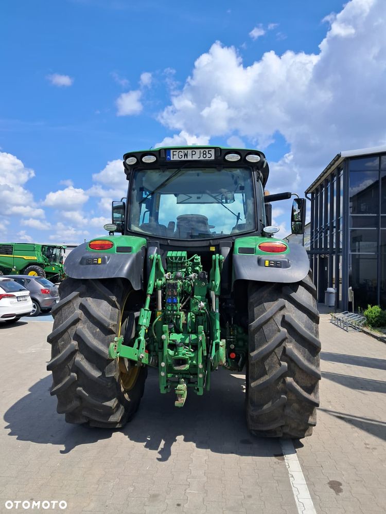 John Deere 6145R - 6