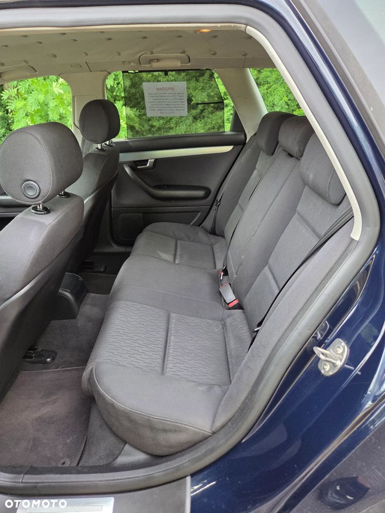 Audi A4 Avant 2.0 TDI - 10