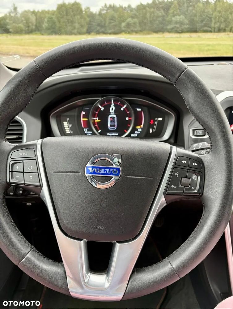 Volvo XC 60 D4 Drive-E Ocean Race - 20