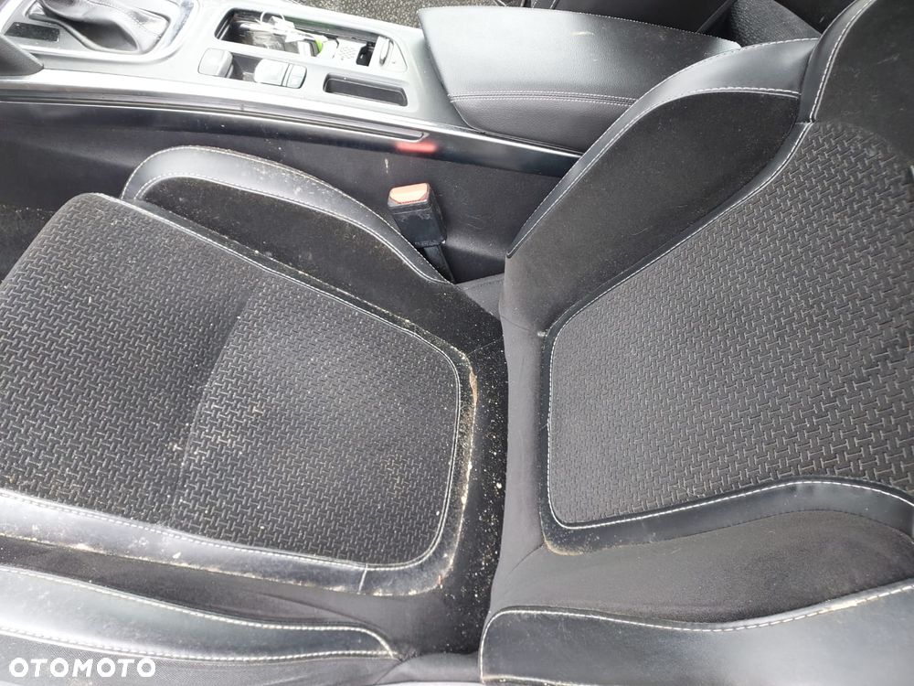 Renault Megane ENERGY dCi 110 EDC INTENS - 15