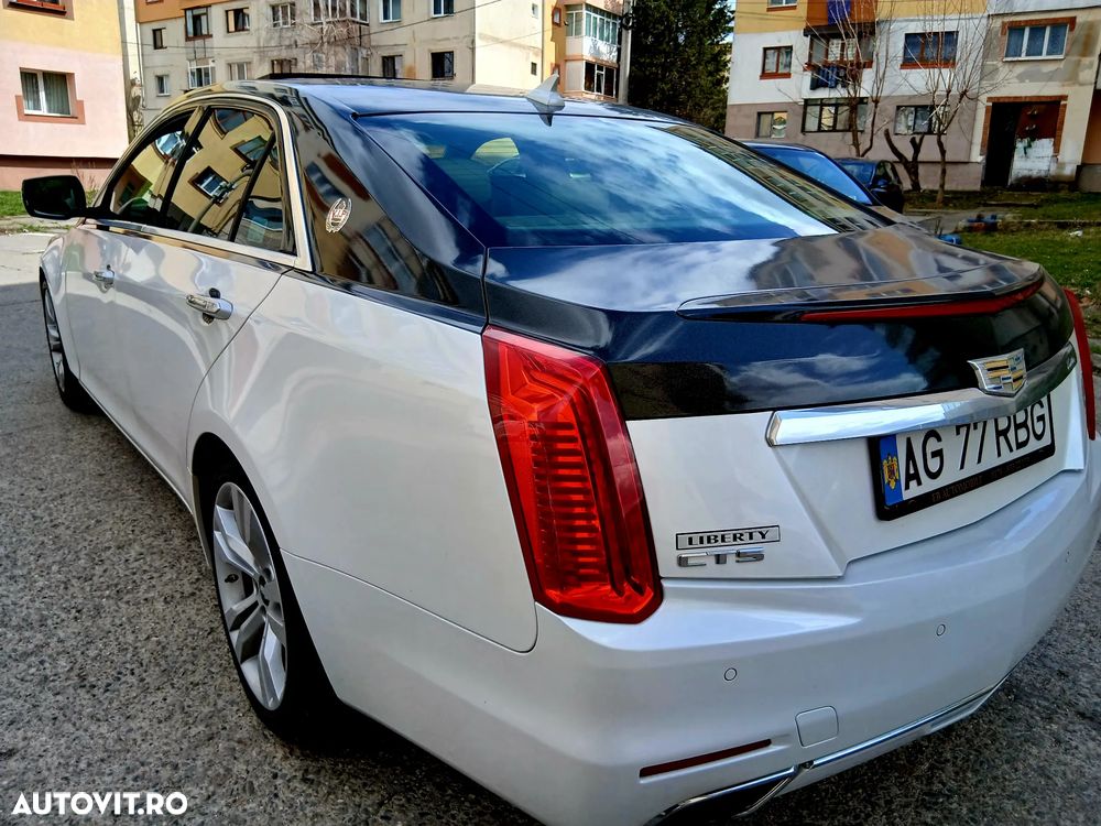Cadillac CTS - 4