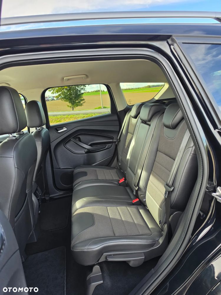 Ford Kuga - 10