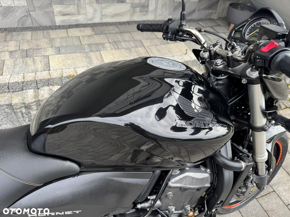 Honda Hornet - 20
