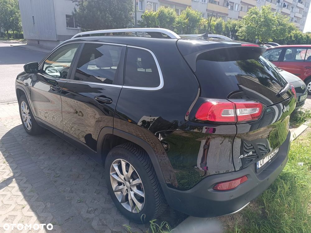 Jeep Cherokee - 2