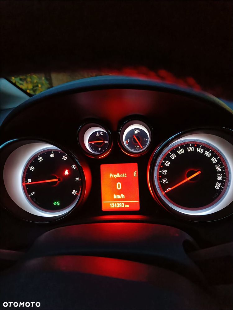 Opel Astra 1.6 Cosmo - 8