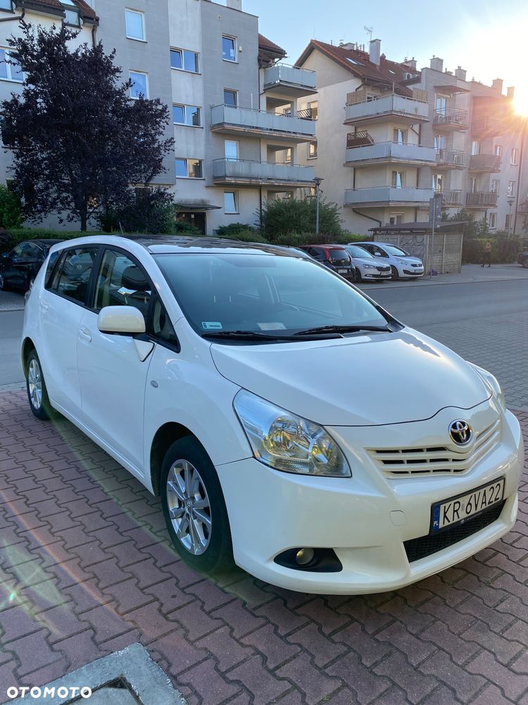 Toyota Verso 2.0 D-4D Luna - 2