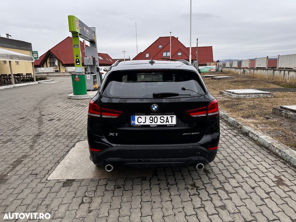 BMW X1 xDrive20d Aut. Sport Line - 6