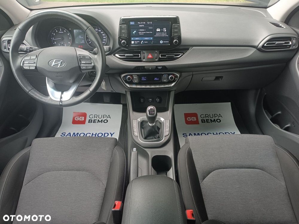 Hyundai i30 1.5 T-GDI 48V Smart - 11