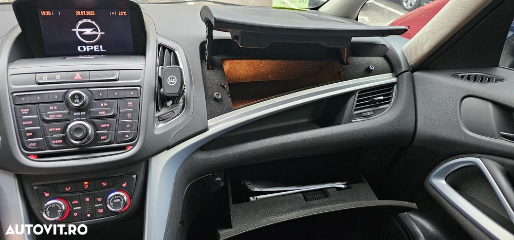 Opel Zafira Tourer 2.0 CDTI ECOFLEX Start/Stop Edition - 17