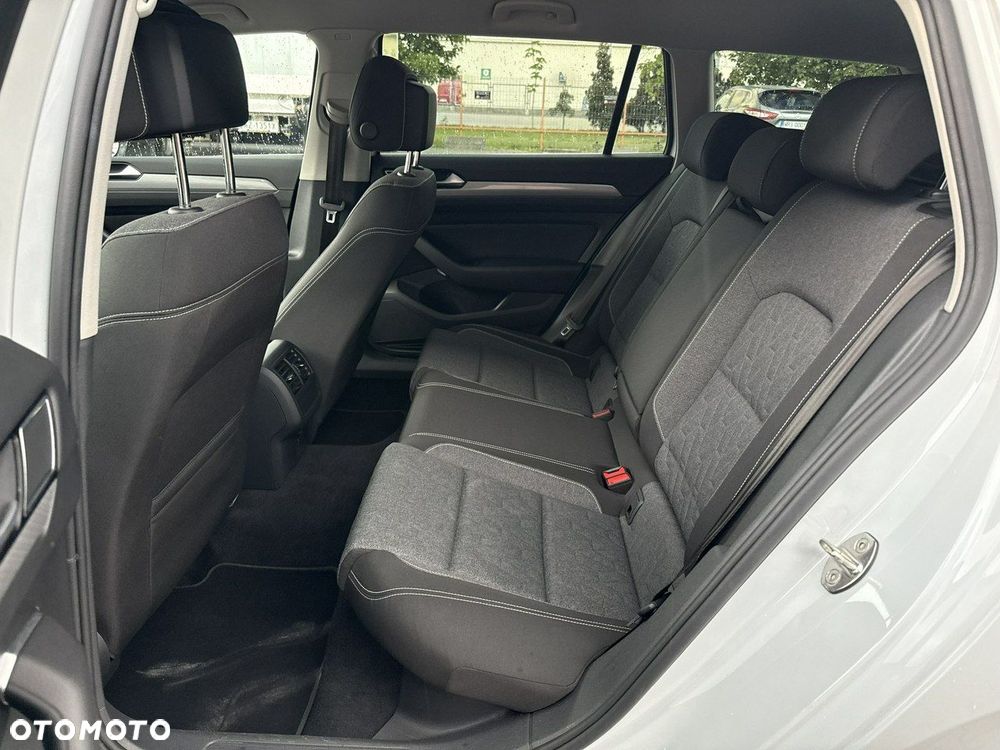 Volkswagen Passat 1.5 TSI EVO Business - 15