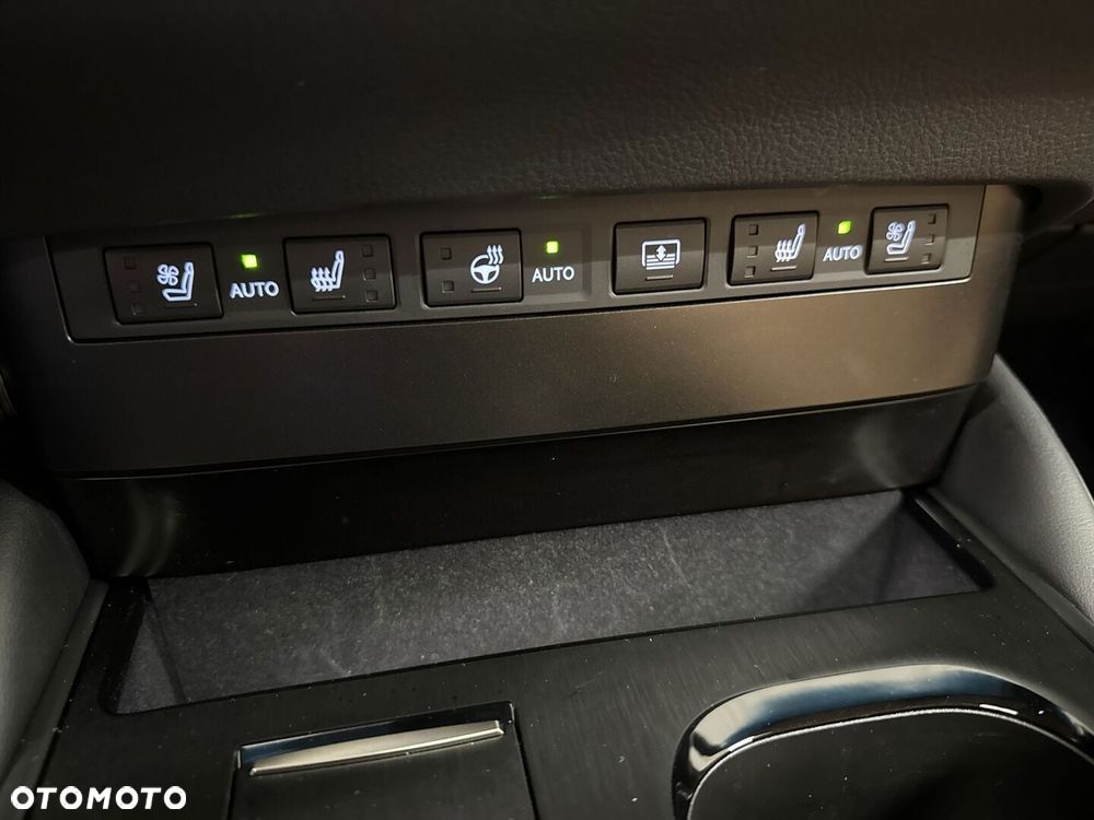 Lexus ES 300h Prestige - 29