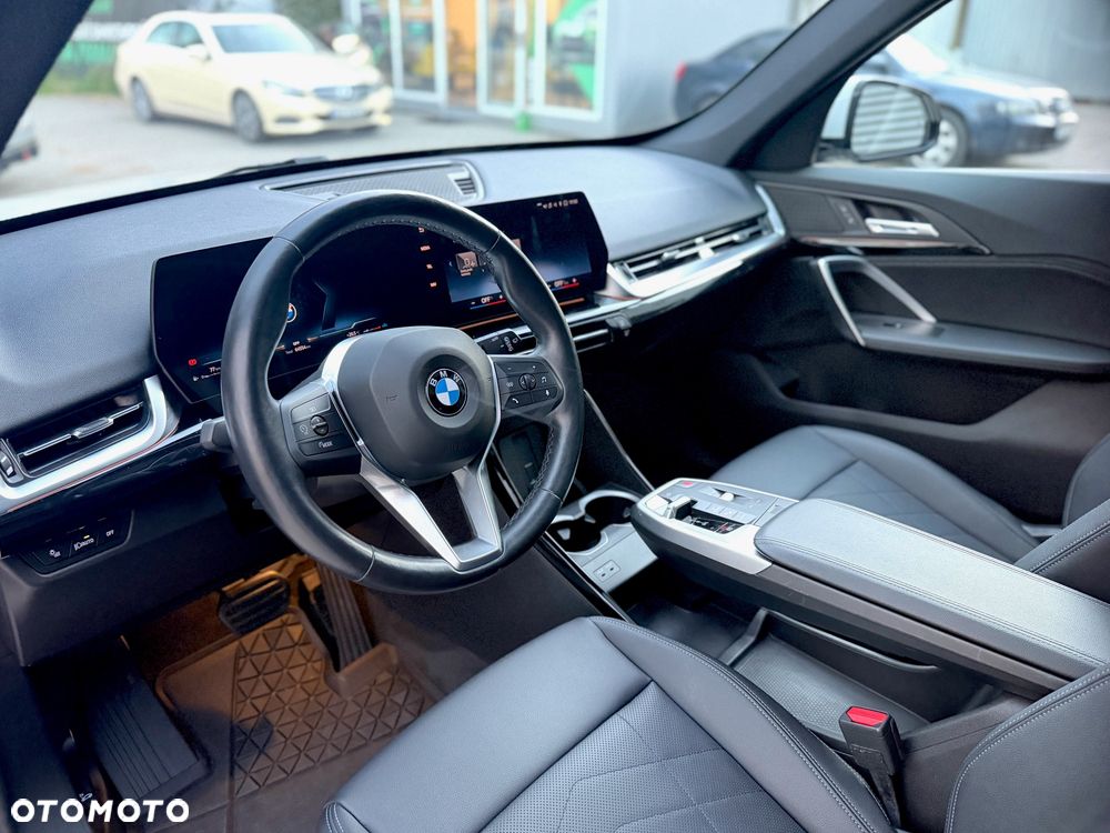 BMW X1 xDrive25i xLine - 11
