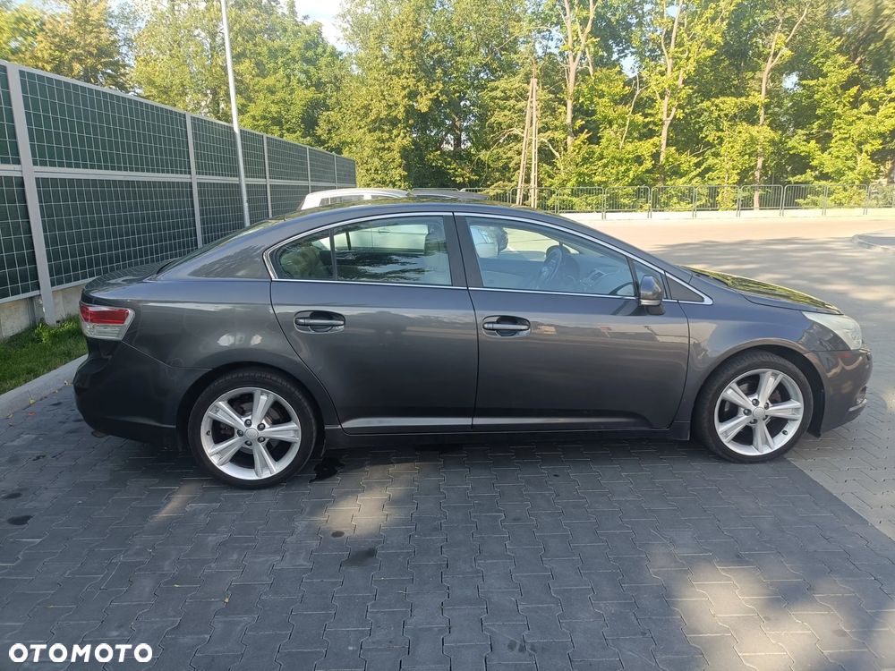 Toyota Avensis 2.0 D-4D Premium - 5
