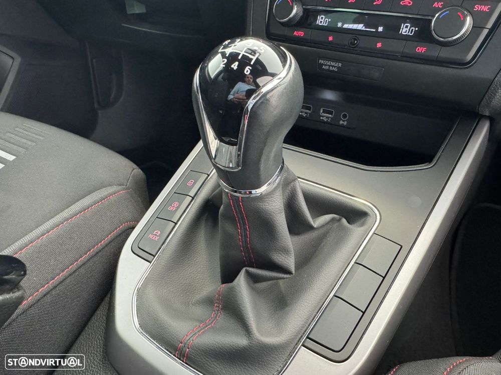 SEAT Arona 1.0 TSI FR - 12