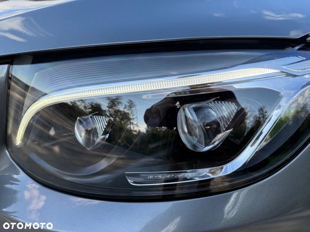 Mercedes-Benz GLC 250 4-Matic - 4