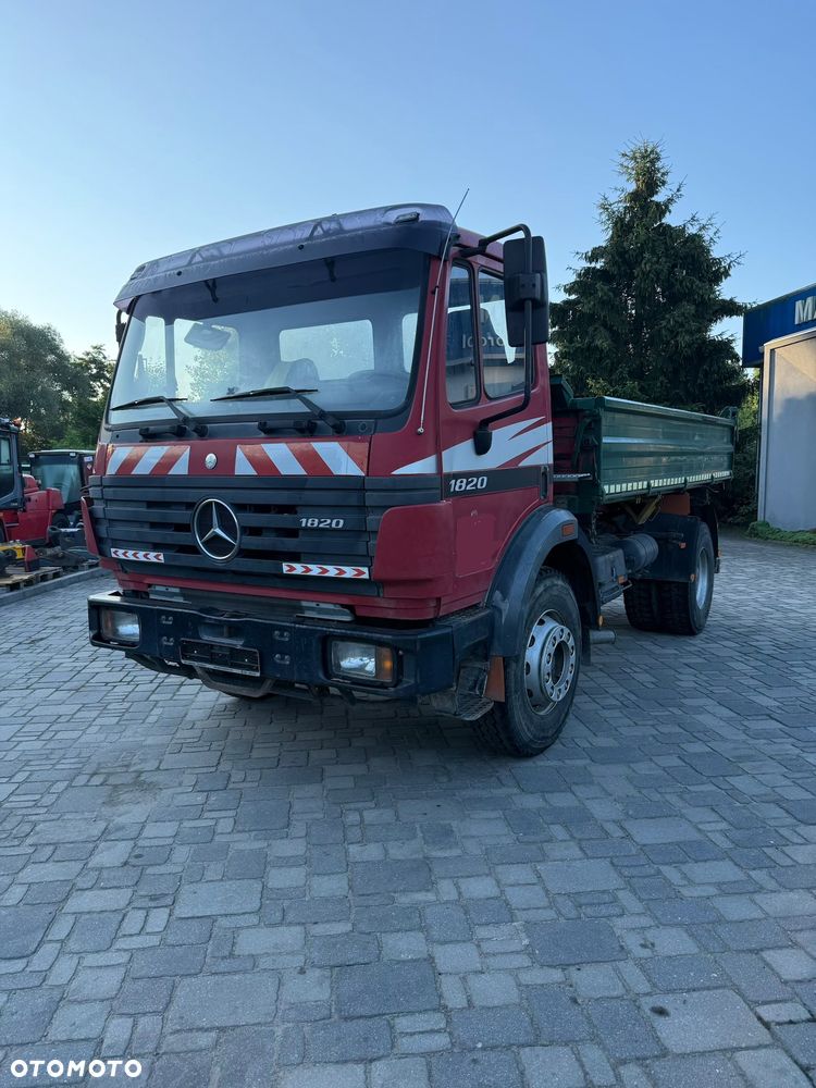 Mercedes-Benz 1820K - 1