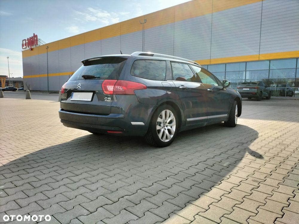 Citroën C5 2.7 HDi V6 Exclusive - 3