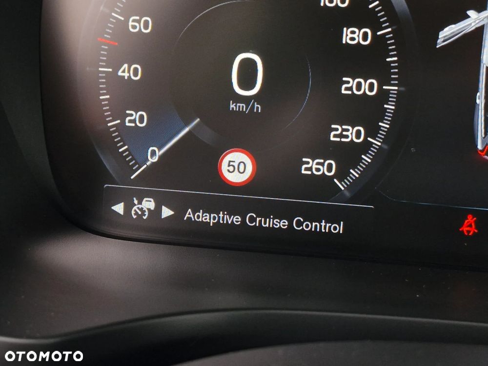 Volvo V60 B4 D Momentum Pro - 24