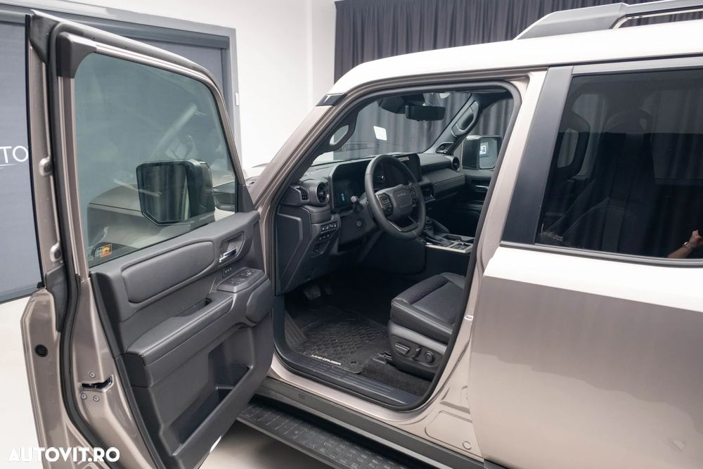 Toyota Land Cruiser - 8