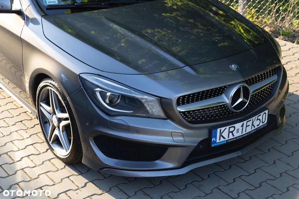 Mercedes-Benz CLA 200 7G-DCT AMG Line - 15
