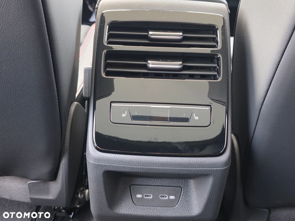 Volkswagen ID.7 Tourer 86kWh GTX Plus 4Motion - 31