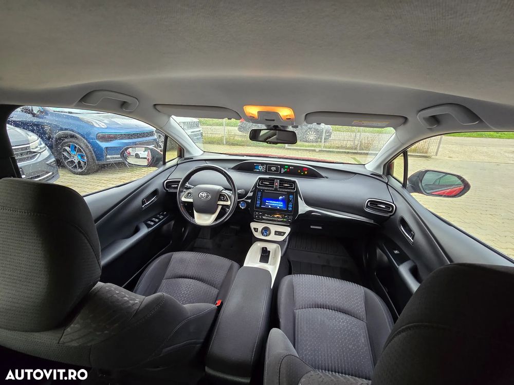 Toyota Prius Hybrid - 7
