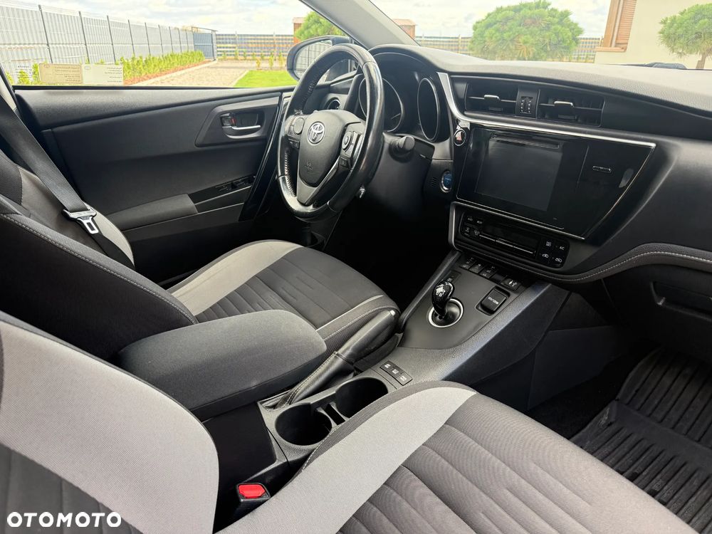 Toyota Auris - 8