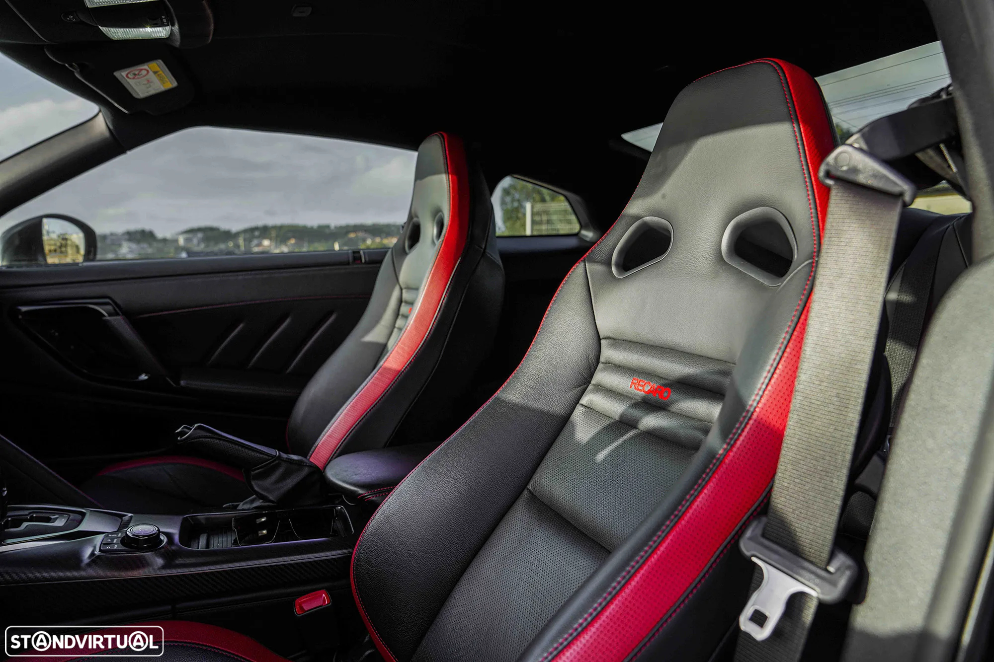 Nissan GT-R Black Edition - 16