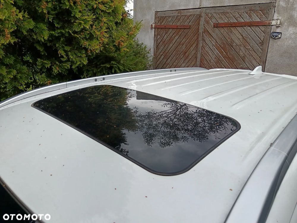 Mitsubishi Outlander - 4