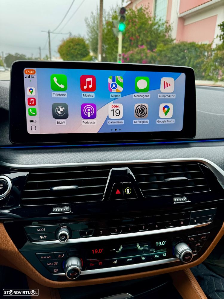 BMW 530 e Pack Desportivo M - 11