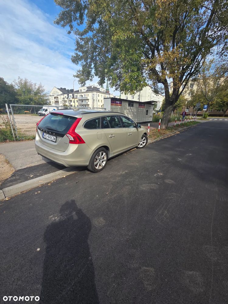 Volvo V60 D2 Drive-E Dynamic Edition (Kinetic) - 5