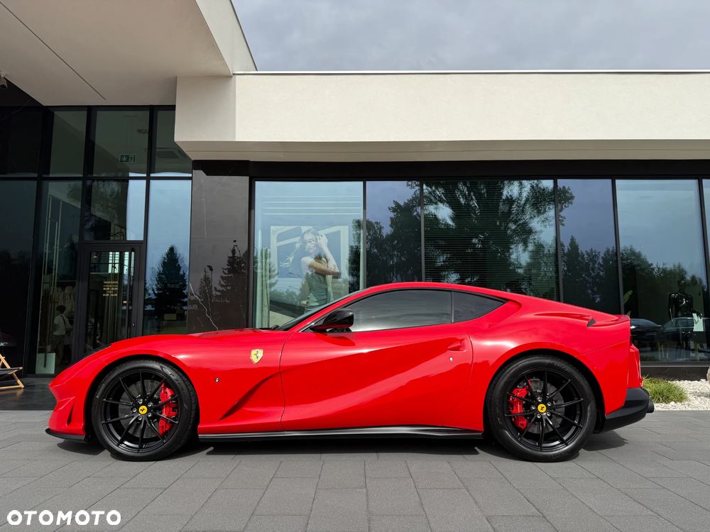 Ferrari 812 Superfast - 29