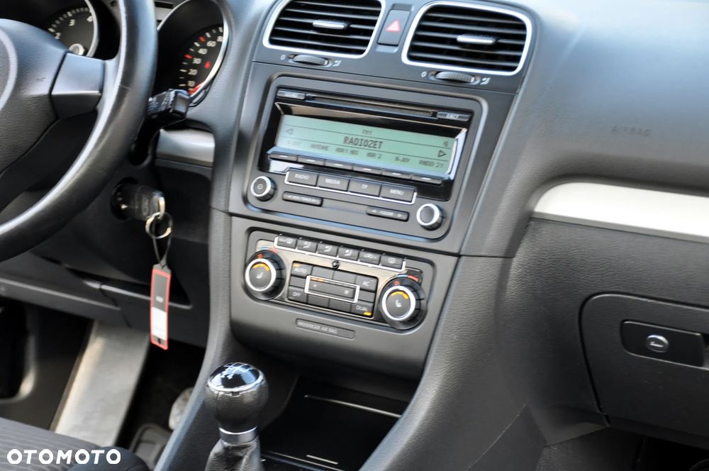 Volkswagen Golf 1.4 Comfortline - 26