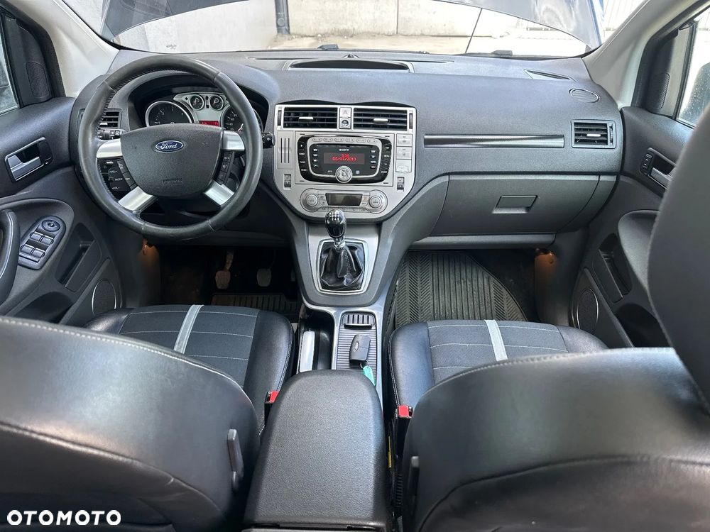 Ford Kuga 2.0 TDCi Titanium - 8