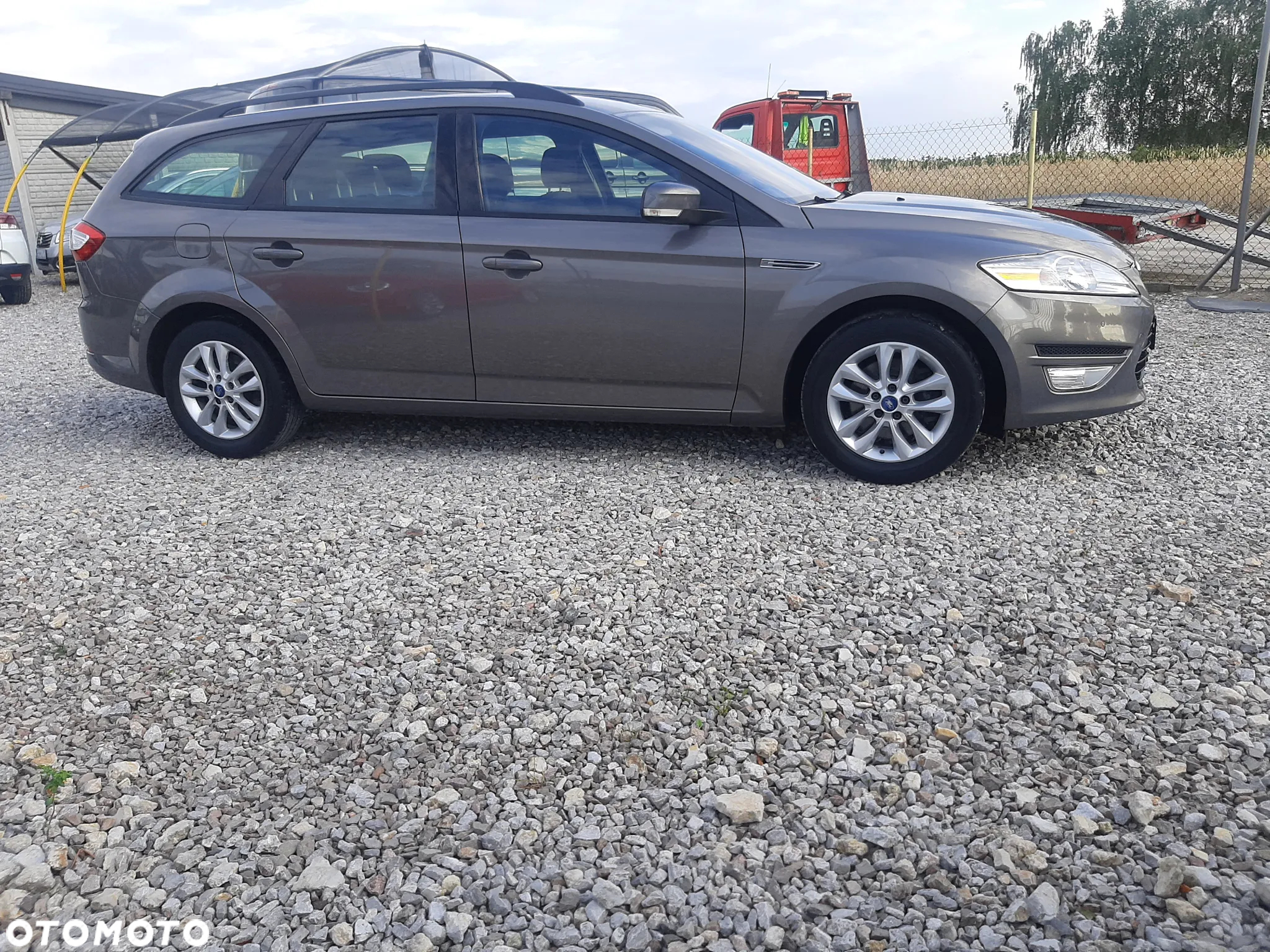 Ford Mondeo Turnier 2.0 TDCi Ambiente - 11