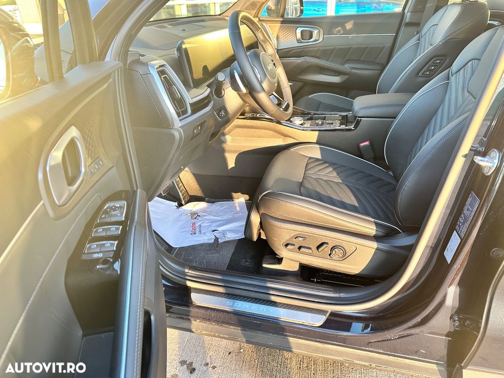 Kia Sorento 1.6 T-GDI HEV 6AT 4x2 7P Premium+ - 17