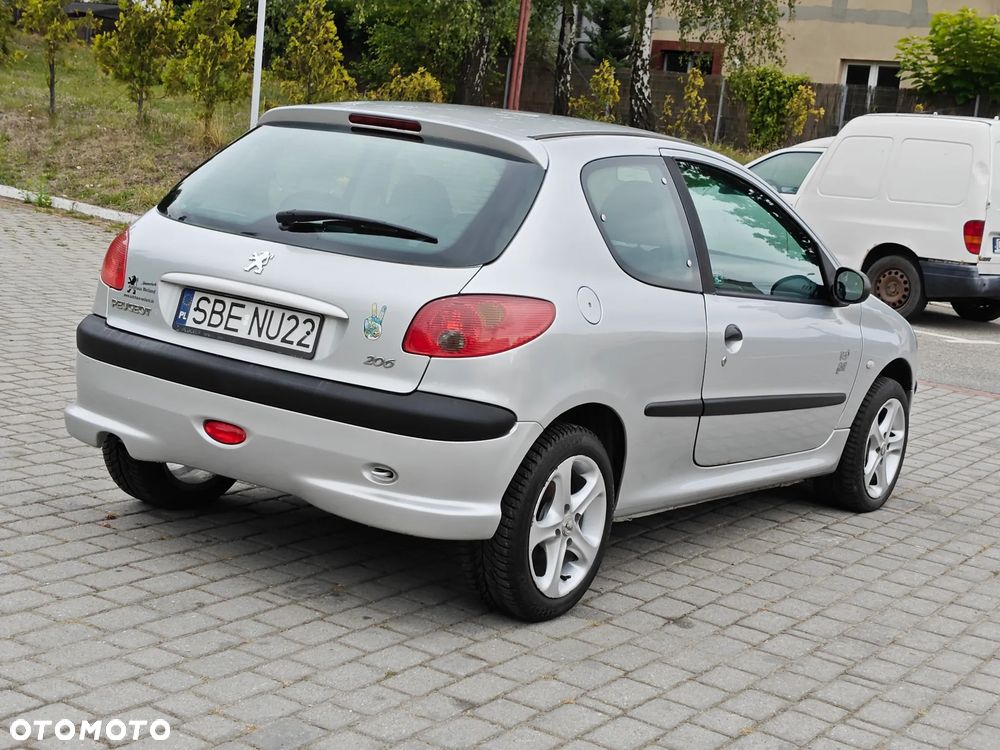 Peugeot 107 70 Filou - 10
