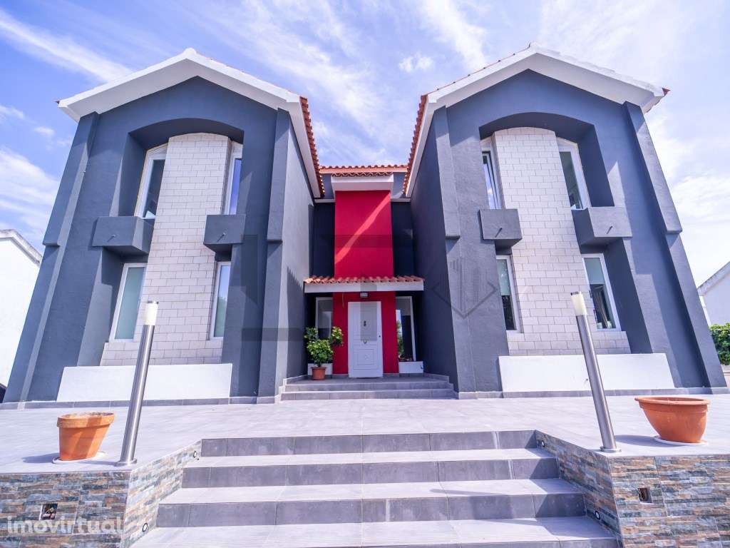 Moradia Exclusiva T6 com de 1020 m2 de Terreno, com Piscina Privada... - Grande imagem: 4/46