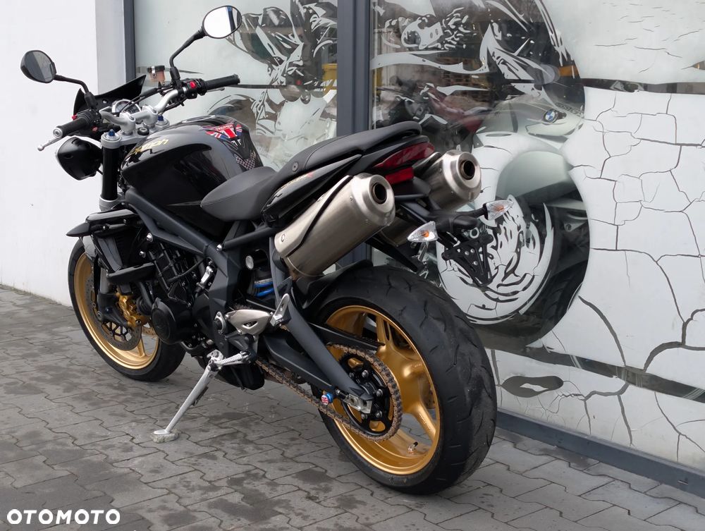 Triumph Street Triple - 27