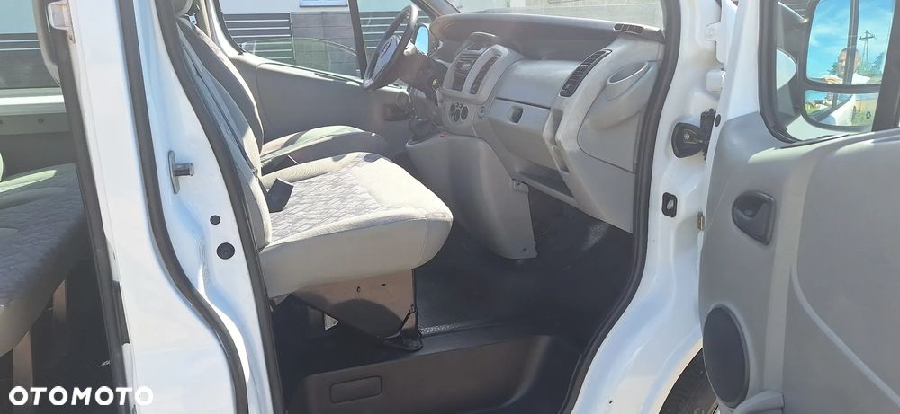 Opel Vivaro L1H1 - 12