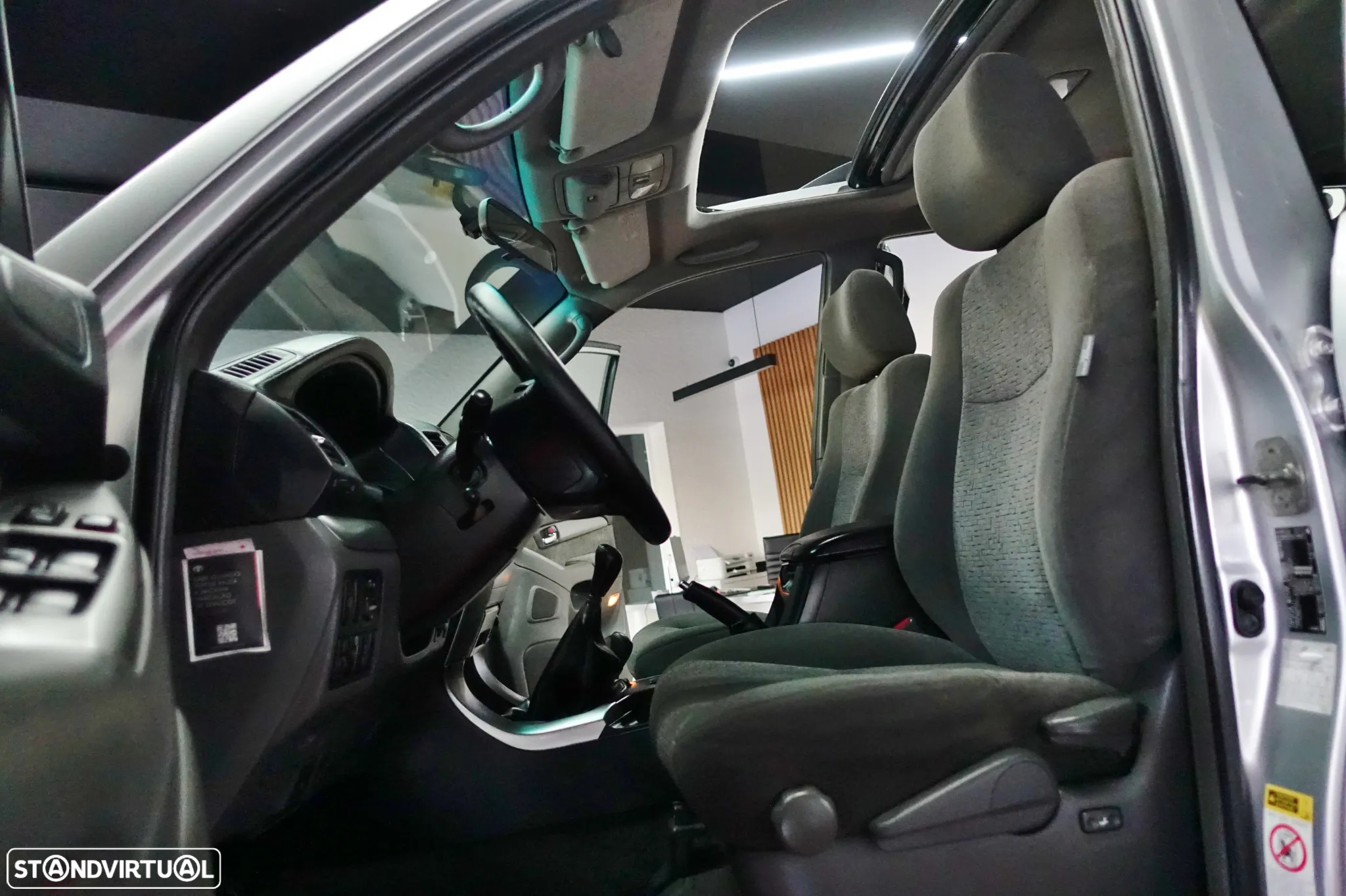 Toyota Land Cruiser 3.0 D-4D Std TA - 32