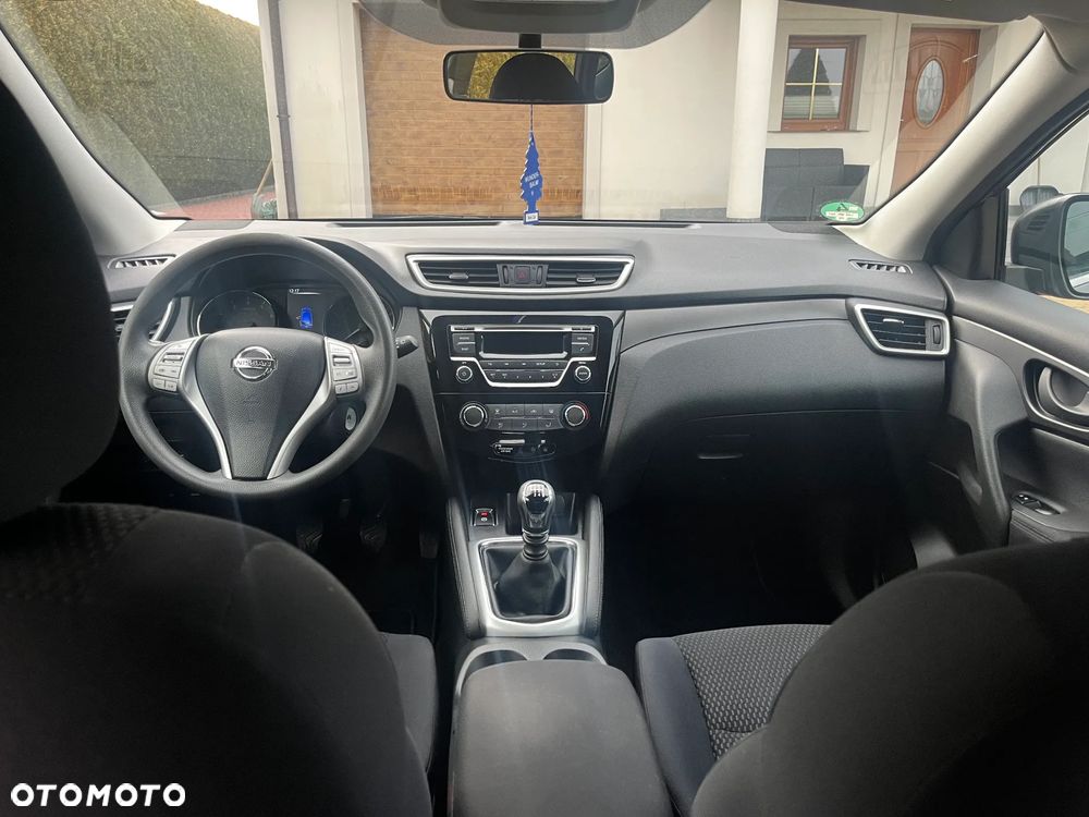 Nissan Qashqai 1.2 DIG-T N-Vision - 12