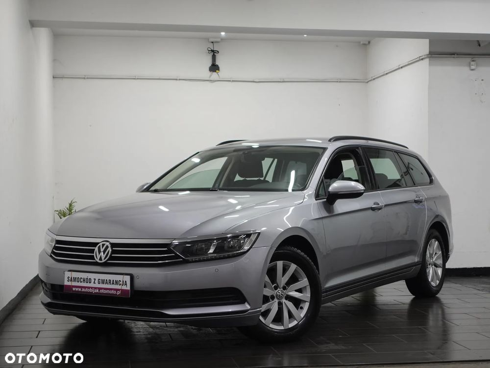 Volkswagen Passat - 13